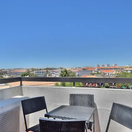 Beguest Oura Vilanova