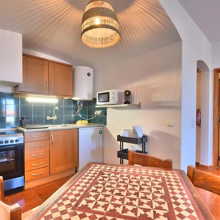 Apartamento Beguest Oura Vilanova