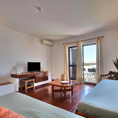 Apartmán Beguest Oura Vilanova *